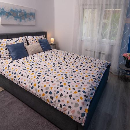 Apartman Point Pula Exterior photo