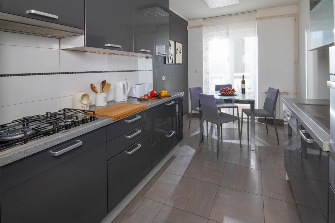 Apartman Point Pula Exterior photo